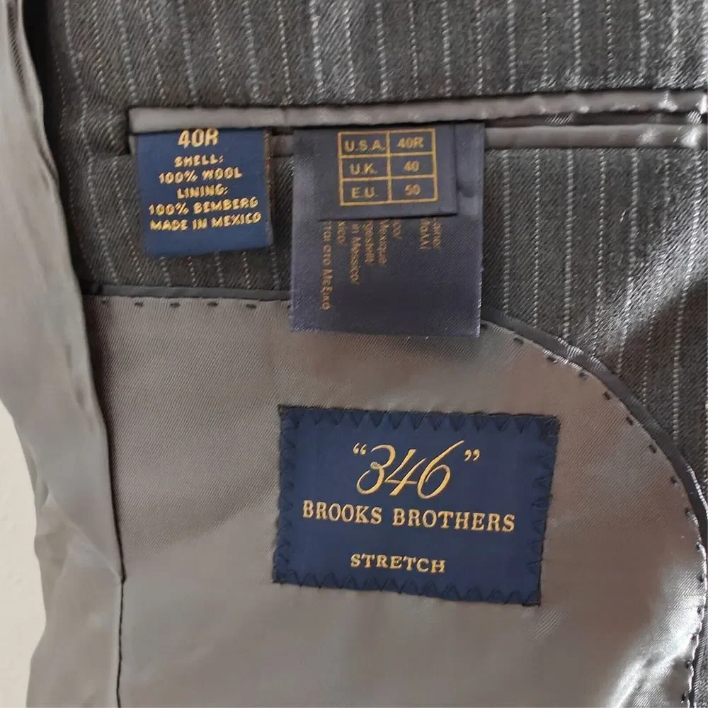 Brooks Brothers 346 Men's Sport Coat Blazer Two Button Gray Pinstriped‎ Wool 40R